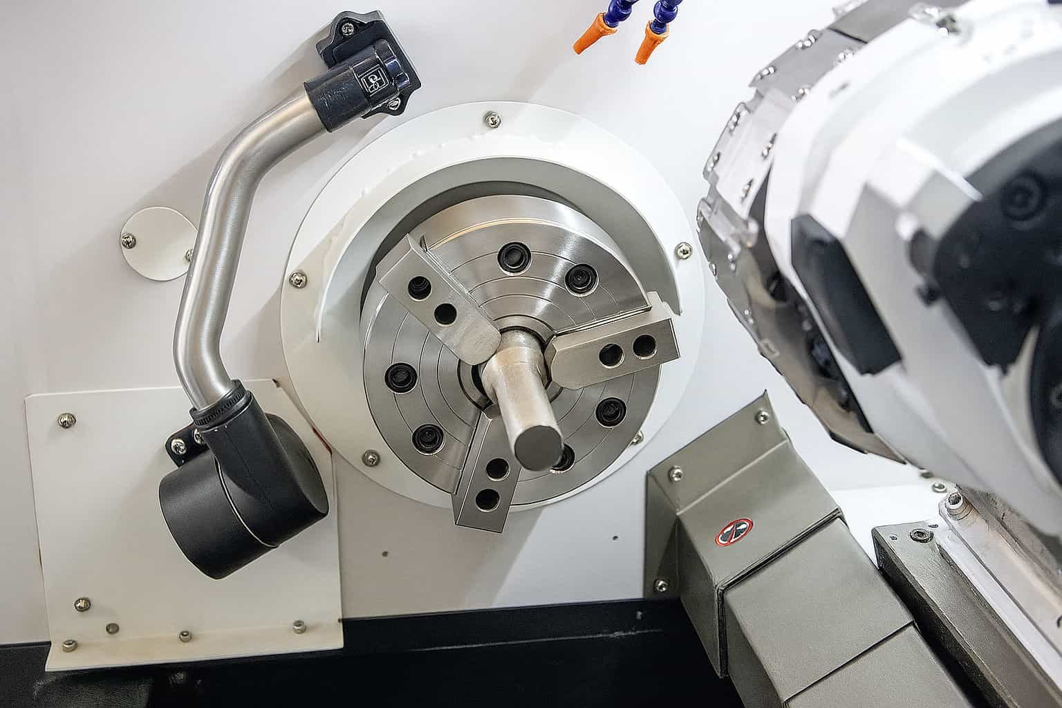 key advantages of slant bed cnc lathes