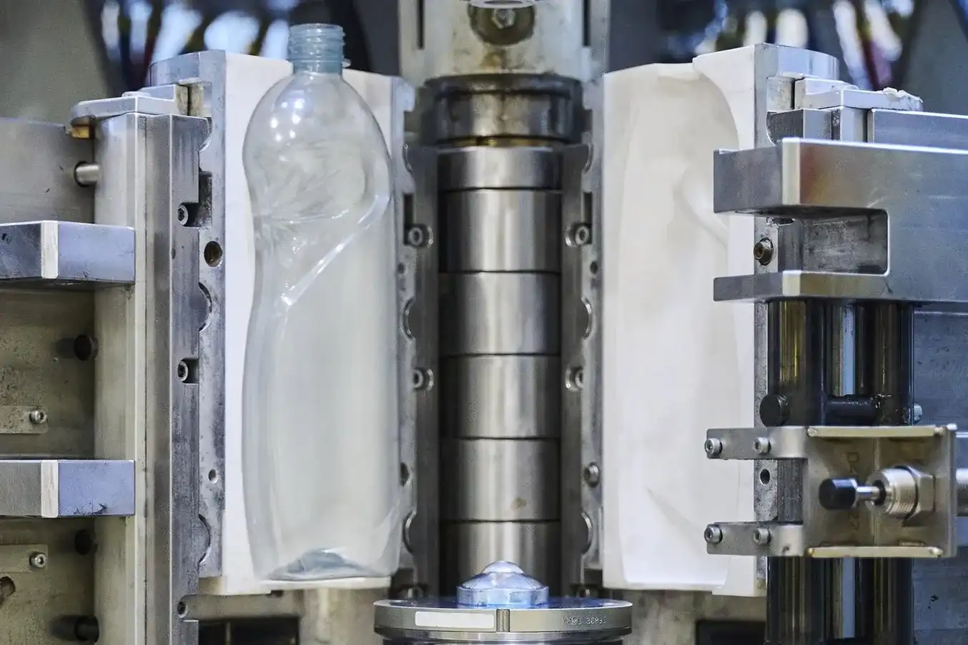 What are the three types of blow molding?