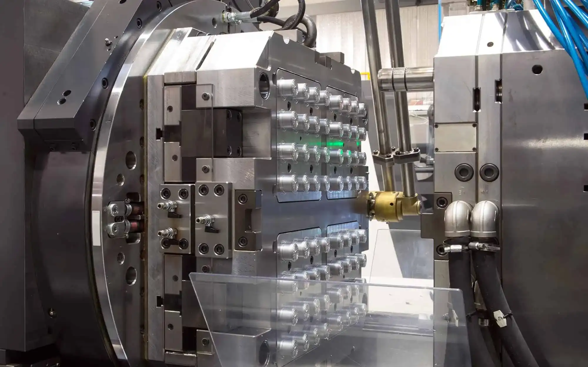 How to Choose an Injection Molding Machine?