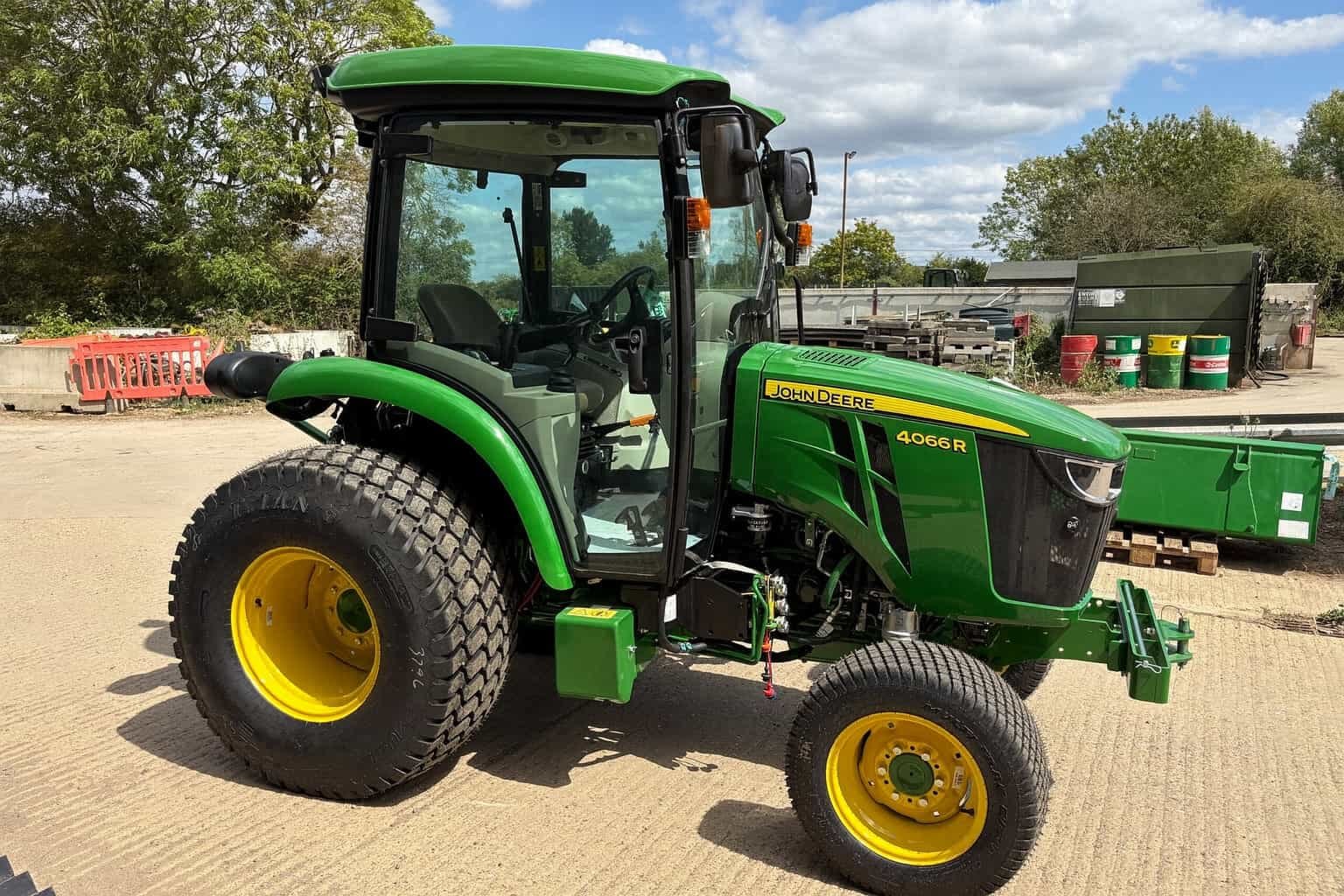 the difference between a compact and a subcompact tractor