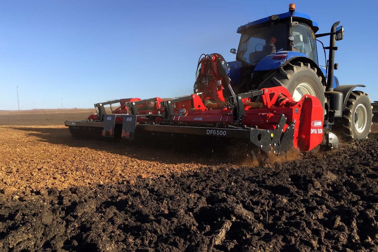 the difference between a tractor and a tiller