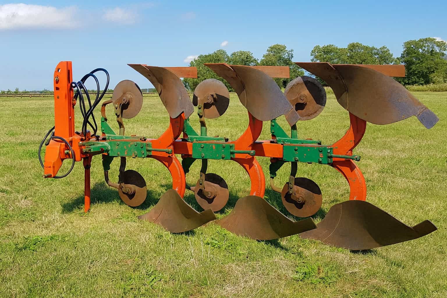 the advantages of a reversible mouldboard plough