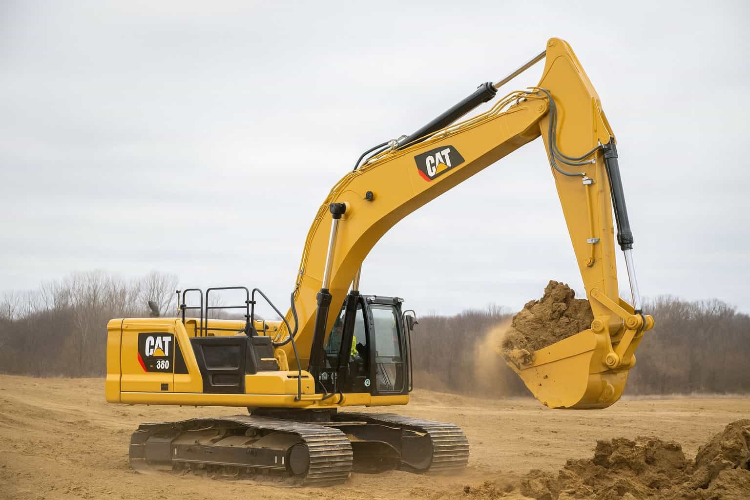 the difference between mechanical and hydraulic excavators