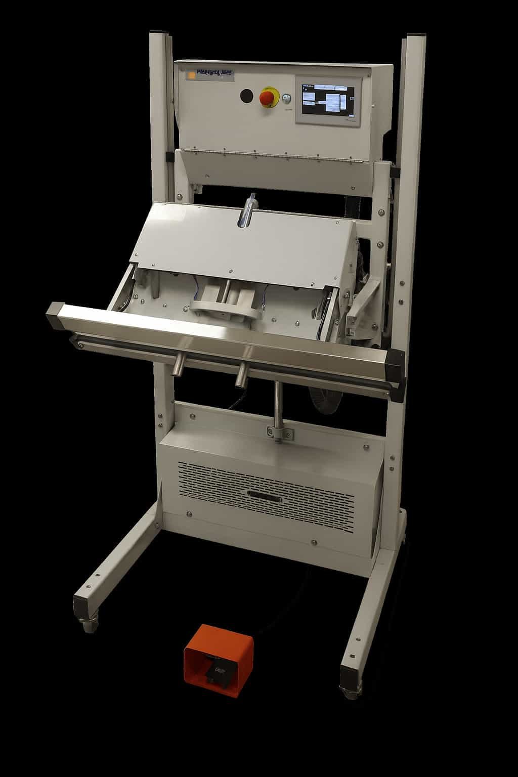 how does a vacuum sealer machine work